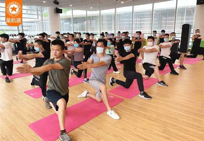 怎么选择合适的陕西健身教练培训班