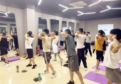 健身教练培训班上海有好的嘛?实力怎么样?6万学员推荐这家